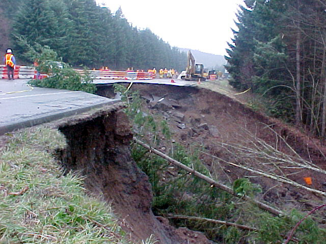 Landslide on Highway 101 - detail